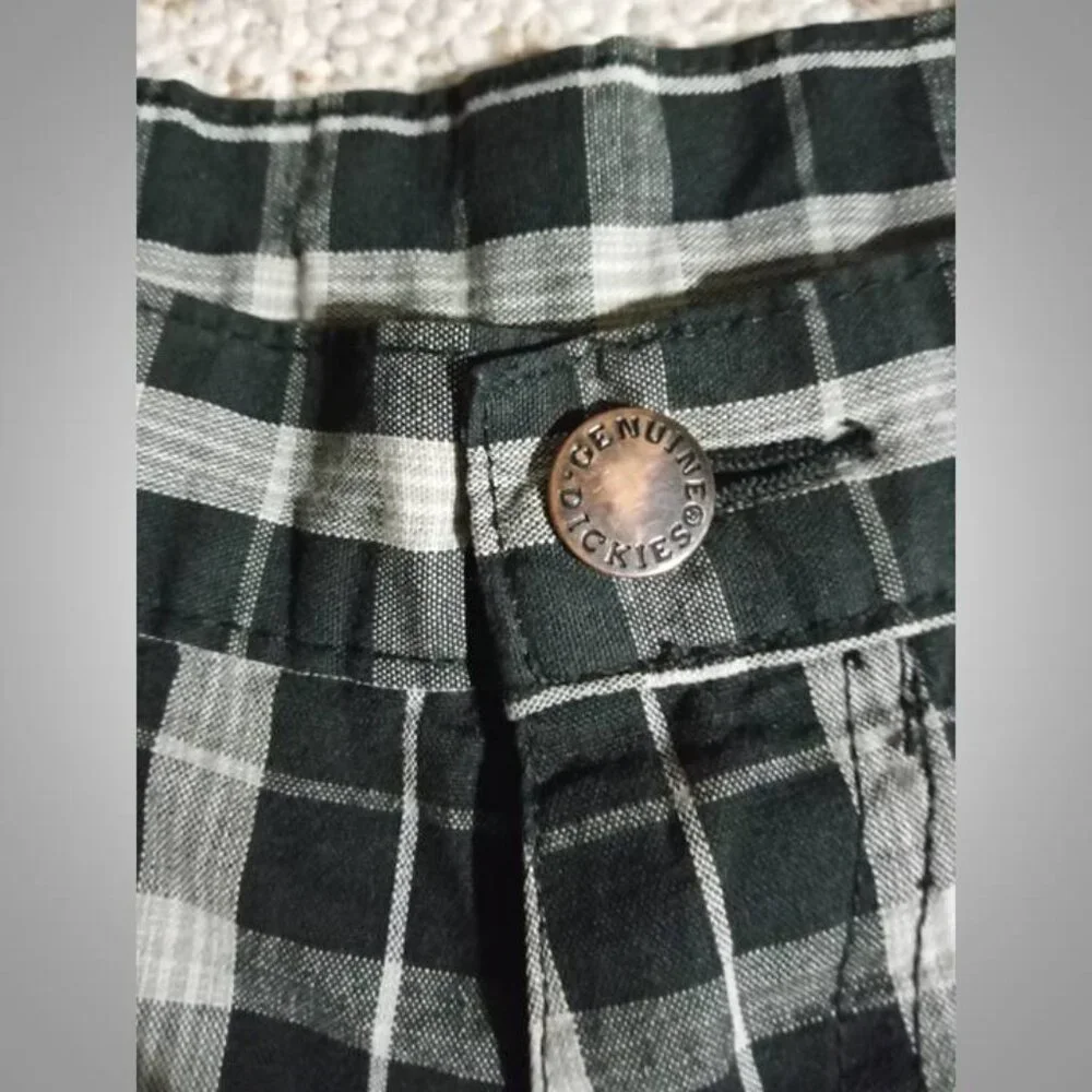 🔥 3/$20 Genuine Dickies shorts men's size 33 - Picture 3 of 5